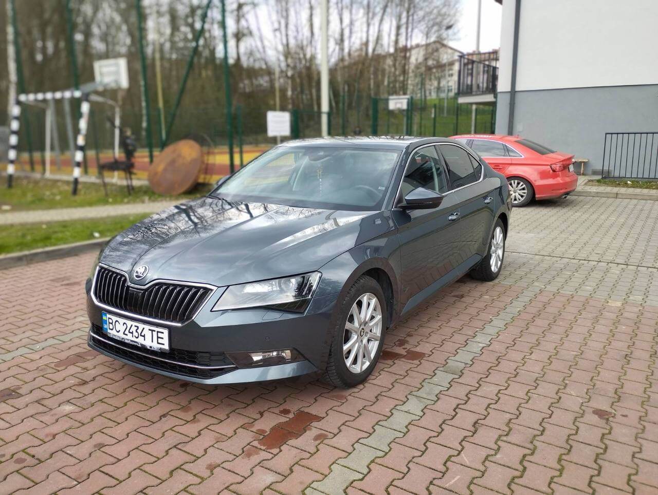 Послуги трансферу на Skoda Superb